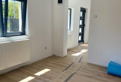 Casă cu 2 camere cu Teren 400 Mp în Mărgineni - 2