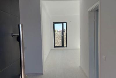 Casa individuala,la 4-5 minute de mers,pana in bulevard. - 7
