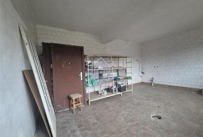 Casă cu 2 camere cu Teren 100 Mp în Moara