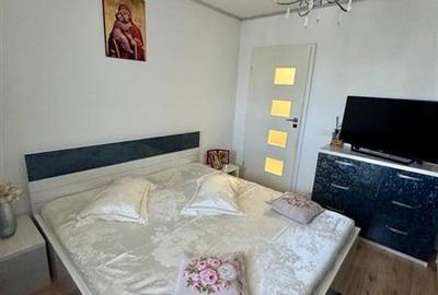 Apartament cu 2 camere semidecomandat, mobilat în 1 Mai - 4