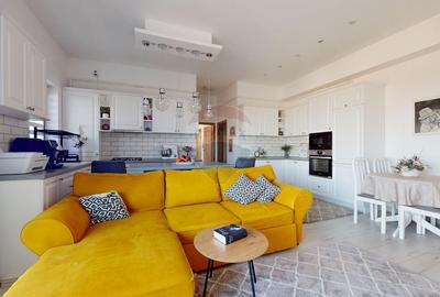 Penthouse pe 2 nivele, terasa 15mp, Tractorul