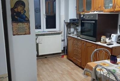 Apartament cu 4 camere decomandat în Unirii - 2