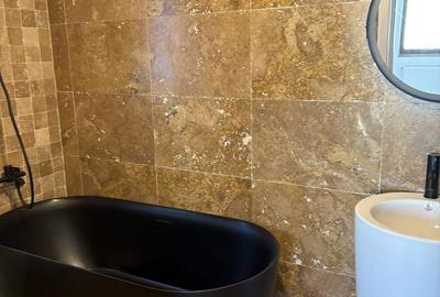 Casă cu 4 camere cu Teren 339 Mp în Central - 3