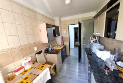 Apartament 3 camere ,zona doi stejari - 7