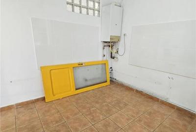 Spatiu comercial Judetean - Vad stradal - 1