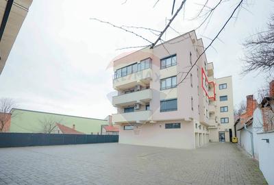 Apartament cu 2 camere de vânzare, ultracentral, Parcul Petőfi Sándor - 13