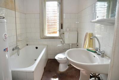 Casă cu 4 camere în Săvârșin - 1