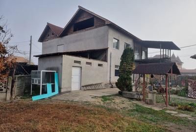 Casă cu 4 camere în Central - 5