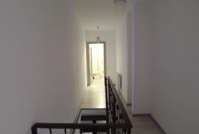 Apartament 3 Camere Bloc Nou Apartament 3 Camere Bloc Nou - 6