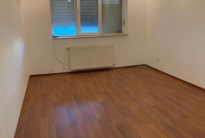 Apartament de vanzare - 4