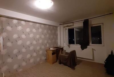 Apartament cu 3 camere decomandat, mobilat în Pantelimon