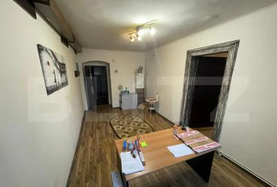 Spațiu comercial, de 50 mp, în Central - 2