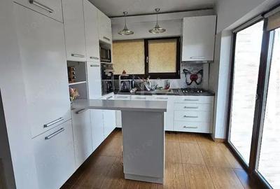 Apartament 4 Camere in Mara?ti, zomna Iulius Mall.