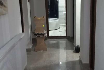 Apartament cu 3 camere decomandat în Central - 1