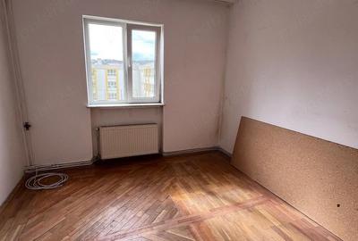 Apartament cu 2 camere semidecomandat în Astoria - 4