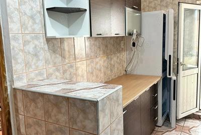 Apartament 3 camere decomandate, 65 mp, Lapu? zona Intim, etaj 4 din 4 - 2