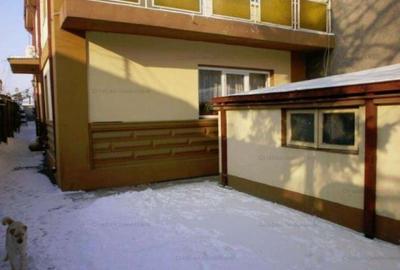 Casă cu 7 camere cu Teren 400 Mp în Central - 4