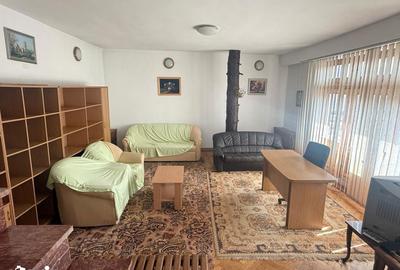 Casă cu 4 camere cu Teren 200 Mp în Central - 4