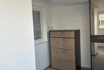 Iancului , 2 minute metrou - 11