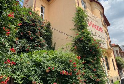 Villa with Art Deco Elements - 14