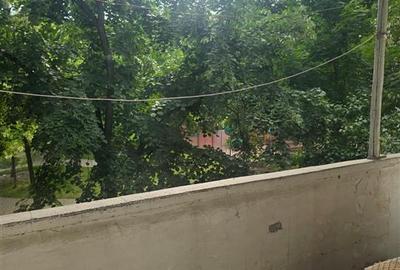 Apartament cu 3 camere semidecomandat în Podu Roș - 5