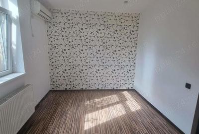 Casă cu 4 camere cu Teren 448 Mp în Rahova - 1