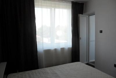 Apartament cu 2 camere semidecomandat, mobilat în Bălcescu - 17