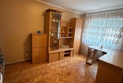 Apartament cu 2 camere decomandat în Astoria - 3