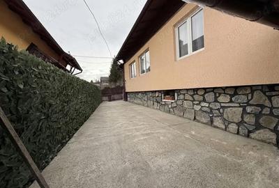 Casă cu 6 camere cu Teren 210 Mp în Zamora - 7