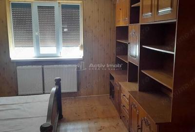 Casă cu 3 camere cu Teren 250 Mp în Central - 2