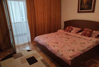 Apartament cu 4 camere decomandat în Noua - 7