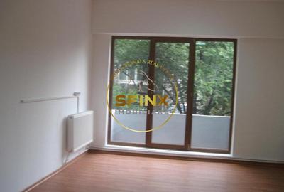 Birou, de 995 mp, în Central - 6