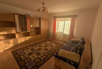 Garsonieră nedecomandată în Central - 1