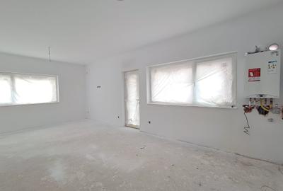 Duplex cu 4 camere cu Teren 100 Mp în Florești - 1