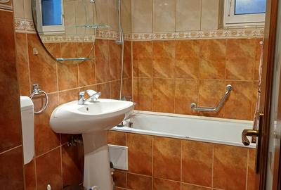 Apartament cu 3 camere decomandat în Central - 7