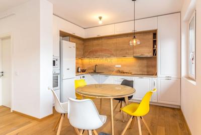 Penthouse 2 camere, terasa 42mp, comision 0