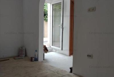 Casă cu 4 camere cu Teren 254 Mp în Apollo - 4