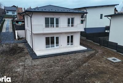 Casă cu 4 camere cu Canalizare în Rediu