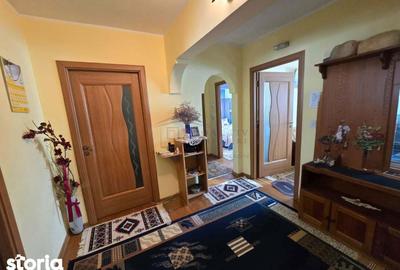 Apartament cu 4 camere decomandat în George Enescu - 8