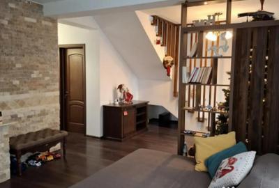 Casă cu 5 camere cu Teren 281 Mp în Valu lui Traian