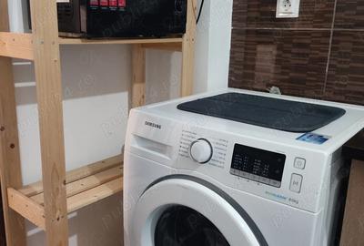 Garsonieră decomandată în Apărătorii Patriei