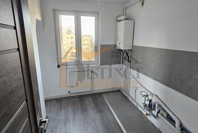 Apartament cu 3 camere decomandat în Astra - 7