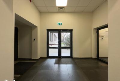 Spațiu comercial, de 1,250 mp, în Baza 3 - 14