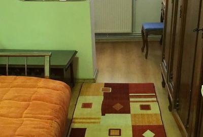 Apartament cu 3 camere decomandat în Central - 3