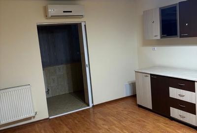Apartament cu 3 camere decomandat în Central - 2