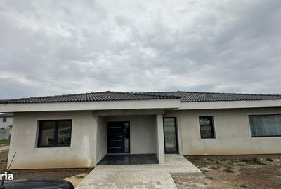 Casă cu 4 camere cu Teren 550 Mp în Fântânele - 2