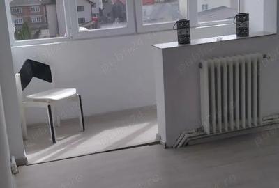 Apartament de vanzare - 2