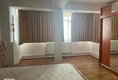 Apartament cu 3 camere în Micro 3 - 12