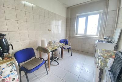 Apartament cu 2 camere decomandat în Rahova - 9