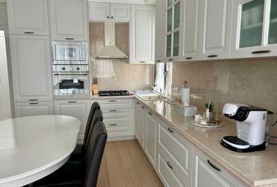 Apartament cu 3 camere decomandat în Central - 3